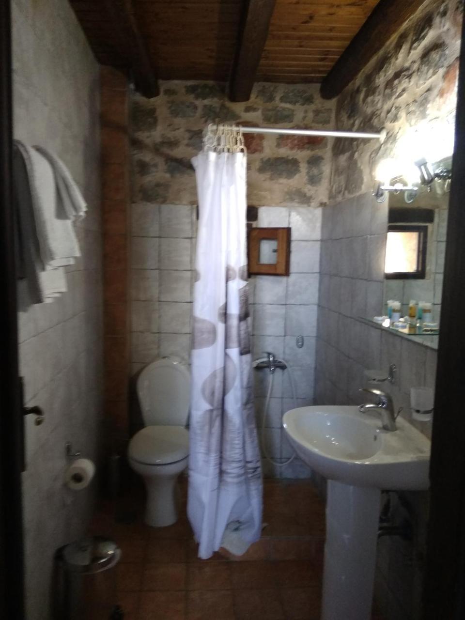 Pirgoi Edem Hotel Pyrgos Dirou Ngoại thất bức ảnh